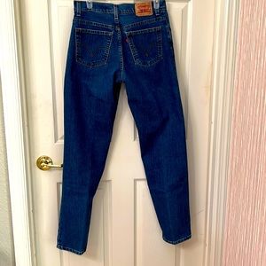 Levi’s Classic Denim Jeans Relaxed Tapered 550 Size 10L